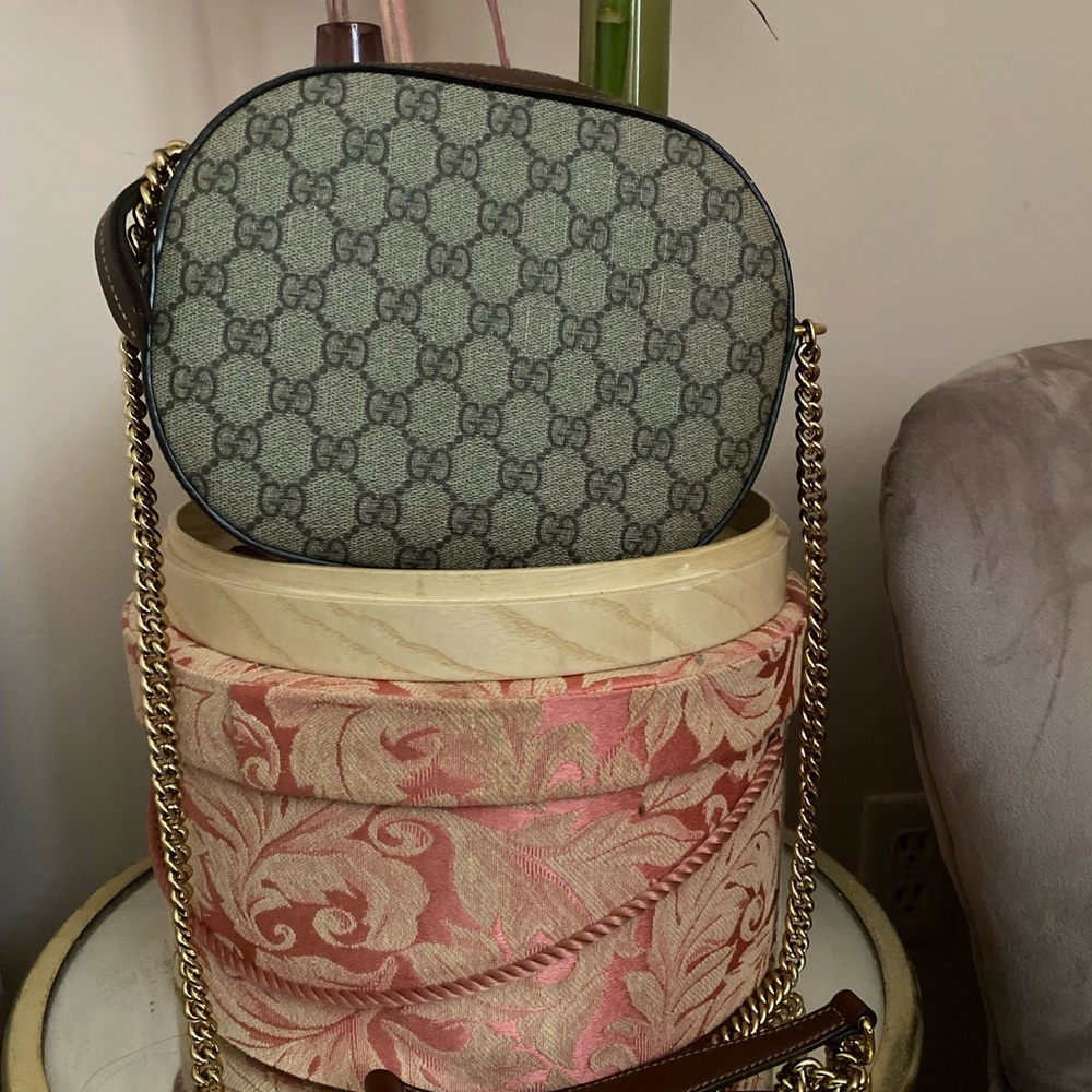 Gucci shoulder bag